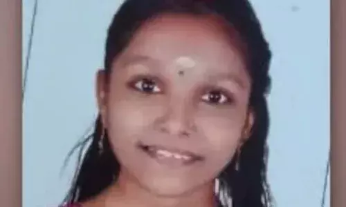 രാവിലെ സ്‌കൂളിലേക്ക് പോയ വിദ്യാര്‍ത്ഥിനിയെ പാറമടയില്‍ മരിച്ച നിലയില്‍ കണ്ടെത്തി; പോലീസ് അന്വേഷണം തുടങ്ങി