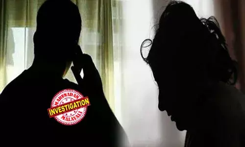 ജീവനക്കാരിയെ കടന്നു പിടിച്ച് ഉമ്മ വച്ചു; നാളെ മുതല്‍ കടയില്‍ വന്നോണം; ഞാന്‍ പാര്‍ട്ടി പ്രവര്‍ത്തകനാണെന്നും ആരോടും പറയരുതെന്നും ഭീഷണിയും; പത്തനംതിട്ടയില്‍ സിപിഎം ബ്രാഞ്ച് കമ്മറ്റി അംഗത്തിനെതിരേ കേസ് എടുത്ത് പോലീസ്; അറസ്റ്റ് ഒഴിവാക്കാന്‍ ശ്രമം