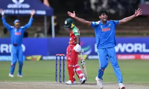 വൈഭവ് സൂര്യവംശിയുടെ വെടിക്കെട്ടും വിഹാന്റെ സെഞ്ചുറിയും; എറിഞ്ഞൊതുക്കി ഉദ്ധവും ആയുഷും!  ലോകകപ്പ് സെമിയിലേക്ക് ഇന്ത്യന്‍ കൗമാരപ്പട; സിംബാബ്വെക്കെതിരെ 204 റണ്‍സിന്റെ വമ്പന്‍ ജയം! സൂപ്പര്‍ സിക്‌സിലെ അവസാന പോരാട്ടത്തില്‍ പാക്കിസ്ഥാന്‍ എതിരാളികള്‍