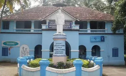 ആശാവര്‍ക്കര്‍മാര്‍ക്ക് 2000 രൂപ അലവന്‍സുമായി യുഡിഎഫ് നഗരസഭ; പിന്തുണച്ച് എല്‍ഡിഎഫ് അംഗങ്ങളും