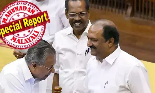 ഡിഗ്രി വിദ്യാഭ്യാസം സൗജന്യമാക്കി യുവജനങ്ങളെ കയ്യിലെടുത്തു; ഡി.എ കുടിശ്ശികയും ശമ്പള പരിഷ്‌കരണ കമ്മീഷനും വഴി വോട്ട് ബാങ്ക് സുരക്ഷിതമാക്കി; ആശാ വര്‍ക്കര്‍മാര്‍ക്കും അങ്കണവാടി തൊഴിലാളികള്‍ക്കും കരുതല്‍; അതിവേഗം കുതിയ്ക്കാന്‍ ആര്‍ ആര്‍ ടി എസും; പ്രഖ്യാപന ബാധ്യതയെല്ലാം മേയില്‍ അധികാരമേല്‍ക്കും പുതിയ സര്‍ക്കാരിനും; ലക്ഷ്യം വോട്ട് ലാക്ക്; ബജറ്റ് ബാധ്യത ആര്‍ക്ക്?