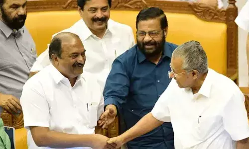 ജനങ്ങളുടെ ക്ഷേമത്തിന് പരിഗണന നല്‍കുന്ന ജനകീയ ബജറ്റ്; സാധ്യമല്ലെന്നു കരുതിയ പദ്ധതികള്‍ പലതും യാഥാര്‍ത്ഥ്യമായത് കഴിഞ്ഞ പത്തുവര്‍ഷംകൊണ്ടാണ്; ദേശീയപാതാ വികസനം മുതല്‍ വിഴിഞ്ഞം രണ്ടാംഘട്ടം വരെ ഉദാഹരണങ്ങള്‍; കണ്‍മുമ്പിലുള്ള ഇത്തരം യാഥാര്‍ത്ഥ്യങ്ങളെ കണ്ടില്ലെന്നു നടിക്കാന്‍ ആര്‍ക്കും കഴിയില്ലെന്ന് മുഖ്യമന്ത്രി