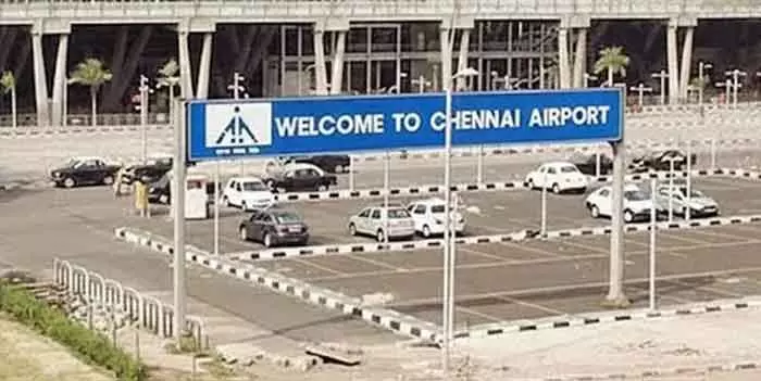 പോക്സോ കേസ് പ്രതി ചെന്നൈ വിമാനത്താവളത്തില് പിടിയില്; ഷാര്ജയിലേക്ക് കടക്കാന് ശ്രമിക്കുന്നതിനിടെ ലുക്ക് ഔട്ട് സര്ക്കുലര് കുരുക്കായി പോക്സോ കേസ് പ്രതി ചെന്നൈ വിമാനത്താവളത്തില് പിടിയില്; ഷാര്ജയിലേക്ക് കടക്കാന് ശ്രമിക്കുന്നതിനിടെ ലുക്ക് ഔട്ട് സര്ക്കുലര് കുരുക്കായി