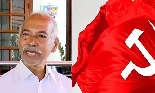 കണ്ണൂരിലെ ചുവപ്പന്‍ കോട്ടയെ വിറപ്പിക്കാന്‍ ആ പുസ്തക ബോംബ് വരുന്നു! വി. കുഞ്ഞികൃഷ്ണന് പോലീസ് കാവല്‍ നല്‍കാന്‍ ഹൈക്കോടതി ഉത്തരവ്; കെ.കെ രാഗേഷിനും മധുസൂദനനും നോട്ടീസ്;   രക്തസാക്ഷി ഫണ്ട് മുക്കിയവര്‍ക്ക് ആശങ്കയോ?  ശ്രദ്ധാകേന്ദ്രമായി പയ്യന്നൂര്‍ ഗാന്ധി സ്‌ക്വയര്‍