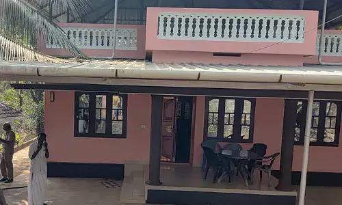 തൃശൂരില്‍ വയോധികസഹോദരിമാരായ മൂന്നുപേര്‍ കൂട്ടആത്മഹത്യക്ക് ശ്രമിച്ചു; ഒരാള്‍ മരിച്ചു, രണ്ടുപേരുടെ നില ഗുരുതരം