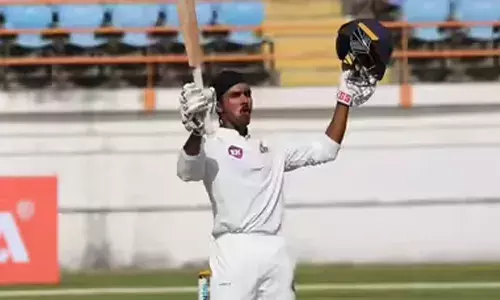 രണ്ടാം ദിനം ഗോവയെ 300 കടത്തിയത് സമാർ ദുബാഷിയുടെ അർധസെഞ്ചുറി; അങ്കിത് ശർമയ്ക്ക് ആറ് വിക്കറ്റ്; രഞ്ജി ട്രോഫിയിൽ രോഹൻ കുന്നുമ്മലിന്റെ സെഞ്ചുറി കരുത്തിൽ കേരളം തിരിച്ചടിക്കുന്നു