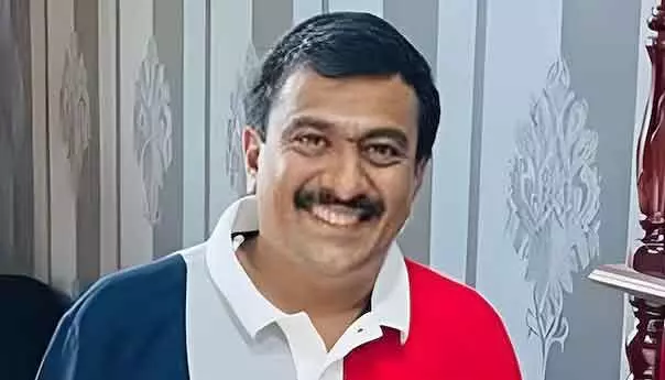 ശബരിമല സ്വര്ണ്ണക്കൊള്ള: ഞാന് അയ്യപ്പഭക്തന്, കൊള്ളയില് പങ്കില്ല; ജാമ്യം തേടി ബെള്ളാരിയിലെ ജ്വല്ലറിയുടമ ഗോവര്ധന് സുപ്രീം കോടതിയില് ശബരിമല സ്വര്ണ്ണക്കൊള്ള: ഞാന് അയ്യപ്പഭക്തന്, കൊള്ളയില് പങ്കില്ല; ജാമ്യം തേടി ബെള്ളാരിയിലെ ജ്വല്ലറിയുടമ ഗോവര്ധന് സുപ്രീം കോടതിയില്