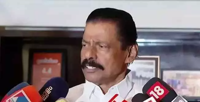 സി ജെ റോയിയുടെ മരണം: മനുഷ്യത്വപരമായ നിലപാട് സ്വീകരിക്കാന് കേന്ദ്ര ഏജന്സികള്ക്ക് കഴിയുന്നില്ലെന്ന് എം വി ഗോവിന്ദന് സി ജെ റോയിയുടെ മരണം: മനുഷ്യത്വപരമായ നിലപാട് സ്വീകരിക്കാന് കേന്ദ്ര ഏജന്സികള്ക്ക് കഴിയുന്നില്ലെന്ന് എം വി ഗോവിന്ദന്
