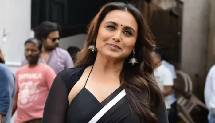 അഞ്ച് മാസം ഗര്ഭിണിയായിരിക്കെ കുഞ്ഞിനെ നഷ്ടമായി; വേദന വളരെ വലുതായിരുന്നു; അപ്പോഴാണ് ആ കഥ ലഭിച്ചത്; ആളുകൾ അത് അറിയണമെന്ന് തോന്നി; തുറന്ന് പറഞ്ഞ് റാണി മുഖർജി അഞ്ച് മാസം ഗര്ഭിണിയായിരിക്കെ കുഞ്ഞിനെ നഷ്ടമായി; വേദന വളരെ വലുതായിരുന്നു; അപ്പോഴാണ് ആ കഥ ലഭിച്ചത്; ആളുകൾ അത് അറിയണമെന്ന് തോന്നി; തുറന്ന് പറഞ്ഞ് റാണി മുഖർജി