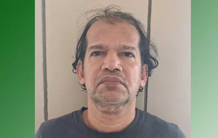 പ്രവചന മുറിയില് അതിക്രമിച്ചു കയറി ജ്യോത്സ്യനെ കുത്തിക്കൊലപ്പെടുത്തി; പ്രതിക്ക് ജീവപര്യന്തം തടവും പിഴയും ശിക്ഷ വിധിച്ചു പ്രവചന മുറിയില് അതിക്രമിച്ചു കയറി ജ്യോത്സ്യനെ കുത്തിക്കൊലപ്പെടുത്തി; പ്രതിക്ക് ജീവപര്യന്തം തടവും പിഴയും ശിക്ഷ വിധിച്ചു