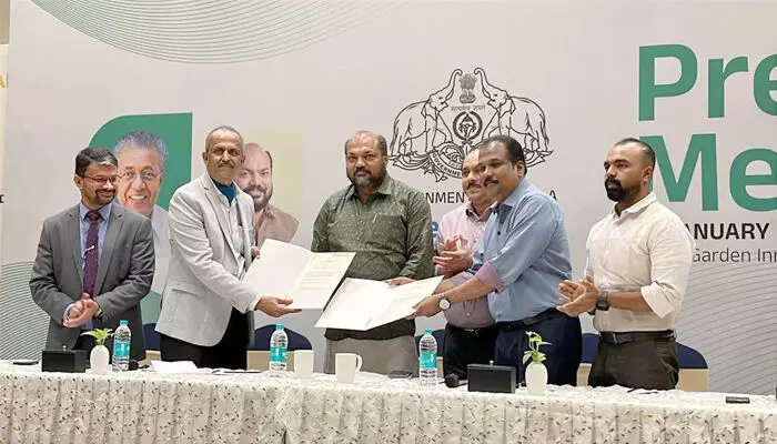 കിന്ഫ്ര ഇന്ഡസ്ട്രിയല് പാര്ക്ക്: സ്ഥലം ഏറ്റെടുപ്പ് പൂര്ത്തിയാകും മുന്പേ വന് നിക്ഷേപവാഗ്ദാനം കിന്ഫ്ര ഇന്ഡസ്ട്രിയല് പാര്ക്ക്: സ്ഥലം ഏറ്റെടുപ്പ് പൂര്ത്തിയാകും മുന്പേ വന് നിക്ഷേപവാഗ്ദാനം