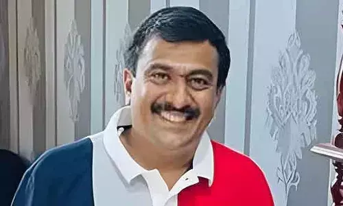 ശബരിമല സ്വര്ണ്ണക്കൊള്ള: ഞാന് അയ്യപ്പഭക്തന്, കൊള്ളയില് പങ്കില്ല; ജാമ്യം തേടി ബെള്ളാരിയിലെ ജ്വല്ലറിയുടമ ഗോവര്ധന് സുപ്രീം കോടതിയില് ശബരിമല സ്വര്ണ്ണക്കൊള്ള: ഞാന് അയ്യപ്പഭക്തന്, കൊള്ളയില് പങ്കില്ല; ജാമ്യം തേടി ബെള്ളാരിയിലെ ജ്വല്ലറിയുടമ ഗോവര്ധന് സുപ്രീം കോടതിയില്