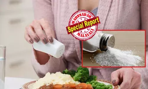 ചോറ് വാരി കഴിക്കുമ്പോൾ കറിയിൽ അല്പം വിതറുന്നത് മസ്റ്റാ..; അല്ലെങ്കിൽ ആഹാരം ഇറങ്ങാൻ തന്നെ പാട്; മലയാളികളുടെ വികാരമായ ഉപ്പ് അത്ര അപകടകാരിയാണോ?; കാർഡിയോളജിസ്റ്റ് പറയുന്നത്