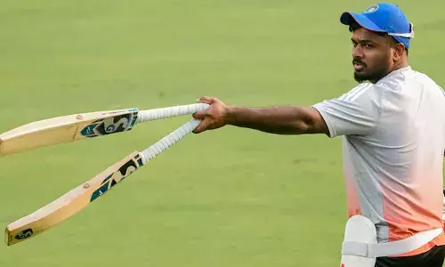 കാര്യവട്ടത്തെ പിച്ച് ബാറ്റിങ്ങിന് അനുകൂലം; ടോസ് ജയിച്ച് സൂര്യകുമാര്‍;  ഇന്ത്യ ആദ്യം ബാറ്റു ചെയ്യും;  ഇഷാനും അക്‌സറും വരുണും തിരിച്ചെത്തി; ഓപ്പണറായി സഞ്ജു തകര്‍ക്കുമോ? ആരാധകര്‍ ആവേശത്തില്‍; ക്രിക്കറ്റ് ലഹരിയില്‍ തിരുവനന്തപുരം