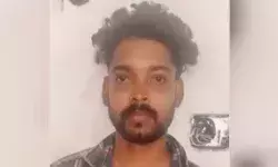 കൊല്ലത്ത് പ്രീമിയം മദ്യശാലയില് നിന്ന് 40 കുപ്പി മദ്യം മോഷ്ടിച്ചു; യുവാവ് പിടിയില് കൊല്ലത്ത് പ്രീമിയം മദ്യശാലയില് നിന്ന് 40 കുപ്പി മദ്യം മോഷ്ടിച്ചു; യുവാവ് പിടിയില്