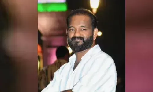 വോളിബോള്‍ കളിക്കുന്നതിനിടെ യുവാവ് കുഴഞ്ഞ് വീണ് മരിച്ചു