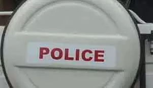 യുവതിക്കുനേരെ സദാചാര ഗുണ്ടകളുടെ ക്രൂരമര്‍ദ്ദനം; നിലത്തിട്ട് ചവിട്ടി, മുഖത്തടിച്ചു; ആശുപത്രിയിലെത്തിക്കാന്‍ വന്ന ഓട്ടോക്കാരനും ഭീഷണി; എറണാകുളത്ത് ഒന്‍പത് പേര്‍ക്കെതിരെ കേസ്