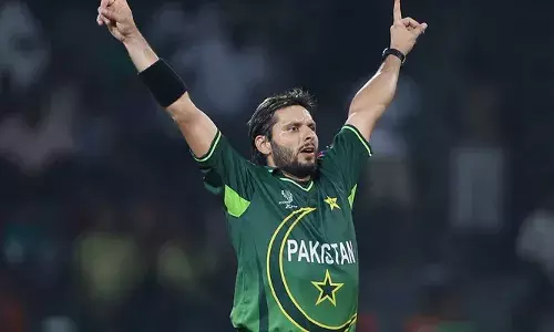 രാഷ്ട്രീയം വാതിലുകൾ അടയ്ക്കുമ്പോൾ, തുറക്കാൻ ക്രിക്കറ്റിന് കഴിയുമെന്ന് വിശ്വസിച്ചിരുന്നു; വിഷമമുണ്ട്, പക്ഷെ പാക്കിസ്ഥാന്‍ സര്‍ക്കാരിനൊപ്പം; പ്രതികരണവുമായി ഷാഹിദ് അഫ്രീദി