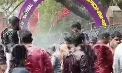 ശബരിമല സ്വര്‍ണക്കൊള്ള; നിയമസഭയ്ക്ക് മുന്നില്‍ യുവമോര്‍ച്ച പ്രതിഷേധം