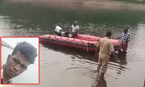 പമ്പാ നദിയില്‍ കുളിക്കാനിറങ്ങിയപ്പോള്‍ ഒഴുക്കില്‍ പെട്ടു; കൂട്ടുകാര്‍ വലിച്ച് അടുപ്പിക്കുന്നതിനിടെ പിടിവിട്ട് വീണ്ടും ഒഴുക്കിലേക്ക്; കോഴഞ്ചേരിയില്‍ ഒഴുക്കില്‍പ്പെട്ട വിദ്യാര്‍ഥിയുടെ മൃതദേഹം നാട്ടുകാര്‍ മുങ്ങിയെടുത്തു