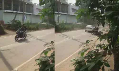 സഹോദരനെ മര്‍ദ്ദിച്ചത് ചോദ്യം ചെയ്യാനെത്തി; യുവാക്കളെ കാറിടിപ്പിച്ച് കൊലപ്പെടുത്താന്‍ ശ്രമം; ലുക്ക് ഔട്ട് നോട്ടീസിന് പിന്നാലെ പ്രതി ഇര്‍ഫാന്‍ പിടിയില്‍