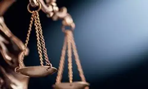 വിവാഹമോചനക്കേസ് നടക്കുന്നതിനിടെ പോക്‌സോ കേസ്; അഞ്ചു വയസുകാരിയെ അച്ഛന്‍ പീഡിപ്പിച്ചെന്ന് പരാതി നല്‍കി അമ്മ: അച്ഛനെ വെറുതേ വിട്ട് കോടതി