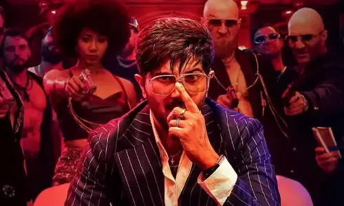 മലയാളത്തിലേക്ക് ദുല്‍ഖറിന്റെ വമ്പന്‍ തിരിച്ചുവരവ്; ആക്ഷന്‍ പാക്ക്ഡായി ഐ ആം ഗെയിം! ചിത്രം ഓണത്തിന് തിയറ്ററുകളിലെത്തും