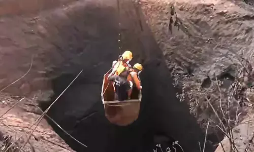 അനധികൃത കര്‍ക്കരി ഖനിയില്‍ സ്ഫോടനം; 18 തൊഴിലാളികള്‍ക്ക് ദാരുണാന്ത്യം; ഖനി ഉടമകളായ രണ്ടുപേര്‍ കസ്റ്റഡിയില്‍