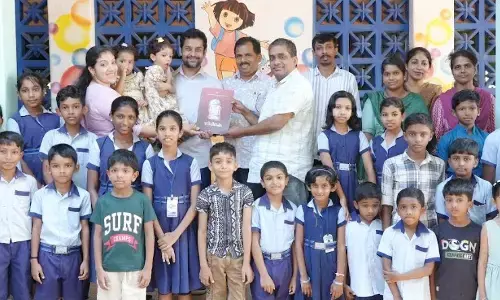 വാക്ക് പാലിച്ച് റോഷ്ണി തോംസണ്‍ കവീക്കുന്ന് സ്‌കൂളില്‍