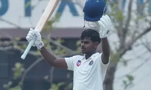 തുമ്പയിൽ ഷോൺ റോജറിന്റെ തകർപ്പൻ സെഞ്ചുറി; വരുണ്‍ നായനാരും പൊരുതി; സി കെ നായിഡു ട്രോഫിയിൽ കേരളം 255 റൺസിന് പുറത്ത്; ആദ്യ ദിനം ഗോവയ്ക്ക് ആധിപത്യം