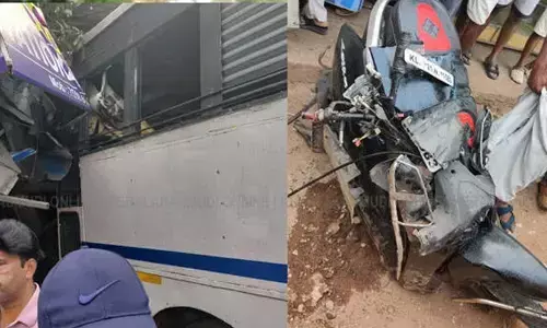 നിയന്ത്രണം വിട്ട കെഎസ്ആര്‍ടിസി ബസ് കടയിലേക്ക് ഇടിച്ചുകയറി; വെമ്പായത്തിനുസമീപം; സ്‌കൂട്ടര്‍ യാത്രികന്‍ മരിച്ചു