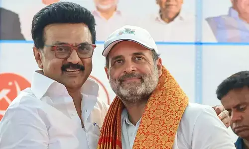 വിജയ്ക്കൊപ്പം പോകാന്‍ ഒരു വിഭാഗം, സ്റ്റാലിനെ വിടില്ലെന്ന് മറുഭാഗം! തമിഴ്‌നാട് കോണ്‍ഗ്രസില്‍ തര്‍ക്കമോ?  ചോദിച്ച സീറ്റ് കിട്ടും, സഖ്യത്തിലൊരു പ്രശ്നവുമില്ല; ഡിഎംകെയുമായി ഭിന്നതയെന്ന വാര്‍ത്ത തള്ളി കോണ്‍ഗ്രസ് നേതൃത്വം