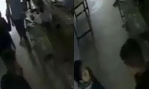 വീട്ടില്‍ പോലും ആരും ചോദ്യം ചെയ്യാറില്ല, നിങ്ങളാരാണ് ചോദിക്കാന്‍;  പരീക്ഷയ്ക്ക് വൈകിയെത്തിയത് ചോദ്യം ചെയ്ത അധ്യാപികയെ തല്ലി വിദ്യാര്‍ത്ഥി; പന്ത്രണ്ടാം ക്ലാസുകാരന്‍ അറസ്റ്റില്‍