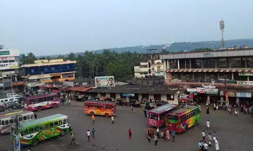 കുറ്റിപ്പുറം ബസ് സ്റ്റാന്‍ഡില്‍ ഭിക്ഷാടകര്‍ തമ്മില്‍ ഏറ്റുമുട്ടി; തടയാനെത്തിയ നാട്ടുകാര്‍ക്കും പരിക്ക്
