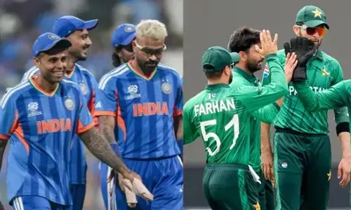 ഇന്ത്യയ്‌ക്കെതിരെ കളിക്കാന്‍ തയ്യാറെന്ന് പാക്ക് താരങ്ങള്‍; പിടിവാശി നഖ്‌വിയ്ക്ക്; ഐസിസിക്കു മുന്നില്‍ മൂന്ന് ആവശ്യങ്ങള്‍ ഉന്നയിച്ച് പിസിബി; ഐസിസി കണ്ണുരുട്ടിയതോടെ പിസിബിയുടെ മുട്ടുവിറച്ചു! ലോകകപ്പില്‍ പാക്കിസ്ഥാന്‍ ഇന്ത്യക്കെതിരെ ഇറങ്ങും;  ബഹിഷ്‌കരണ നാടകത്തിന് അന്ത്യം!