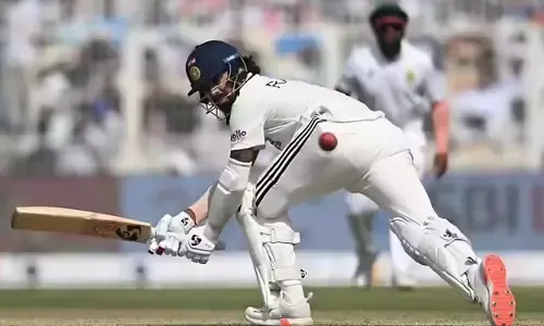 തകര്‍പ്പന്‍ സെഞ്ചുറിയുമായി കെ എല്‍ രാഹുല്‍; സ്മരണ്‍ രവിചന്ദ്രന്റെ അര്‍ധ സെഞ്ചുറിയും; മുംബൈയെ തകര്‍ത്ത് കര്‍ണാടക രഞ്ജി ട്രോഫി സെമിയില്‍