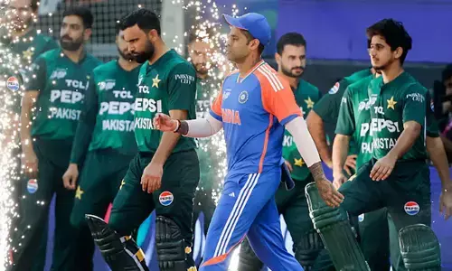 ട്വന്റി 20 ലോകകപ്പില്‍ ഇന്ത്യ - പാക്ക് പോരാട്ടം ഉറപ്പായതോടെ ആരാധകര്‍ ആവേശത്തില്‍;  കൊളംബോയിലേക്ക്  വിമാന ടിക്കറ്റിന് തീവില; കൊച്ചിയില്‍ നിന്ന് 40,000! വിമാനക്കമ്പനികള്‍ക്ക് കൊയ്ത്തുകാലം