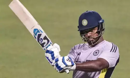 നമീബിയക്കെതിരെ സഞ്ജു സാംസണ്‍ കളിക്കുമോ?  അസുഖം വിട്ടുമാറാതെ അഭിഷേക് ശര്‍മ;  സഞ്ജുവും ഇഷാന്‍ കിഷനും ഒരേ നെറ്റില്‍ പരിശീലനം; പ്ലേയിംഗ് ഇലവനെക്കുറിച്ച് സൂചന നല്‍കി ബാറ്റിംഗ് കോച്ച്