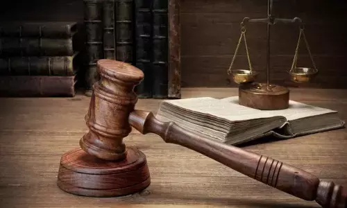 സ്‌കൂള്‍ വിദ്യാര്‍ത്ഥിയെ കഴുത്തറുത്ത് കൊലപ്പെടുത്തി; മൃതദേഹം തോളിലേറ്റി ഗ്രാമത്തിലൂടെ നടന്ന് 19കാരന്‍: യുവാവിനെ ജീവപര്യന്തം തടവിന് ശിക്ഷിച്ച് കോടതി