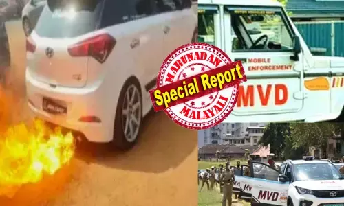 ആക്‌സിലറേറ്റർ ആഞ്ഞ് ചവിട്ടുന്നതിന് അനുസരിച്ച് ആ രൂപമാറ്റം വരുത്തിയ സൈലൻസറിൽ നിന്ന് തീജ്വാല; കണ്ടുനിന്നവരെല്ലാം പേടിച്ച് ഒരടി അവിടെ നിന്ന് മാറി; ഉഗ്രശബ്ദത്തിൽ അലോയ് വീലിൽ വിളയാട്ടം; എല്ലാം നടന്നത് ഒരു വിവാഹ ചടങ്ങിനിടെ; പ്രദേശത്തെ നടുക്കിയ ഹ്യുണ്ടായി കാറിനെ പൂട്ടാൻ തീരുമാനിച്ച് എംവിഡി; അതിരുവിട്ട പ്രവർത്തിക്ക് ഇനി ഏഴിന്റെ പണി