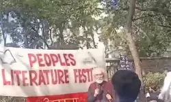 പ്രമുഖ ചരിത്രകാരന്‍ ഇര്‍ഫാന്‍ ഹബീബിന് നേരെ ആക്രമണ ശ്രമം; ഡല്‍ഹി സര്‍വകലാശാലയില്‍ പ്രസംഗിക്കുന്നതിനിടെ വെള്ളം നിറച്ച ബക്കറ്റ് എറിഞ്ഞു; എബിവിപിയെന്ന് ആരോപണം