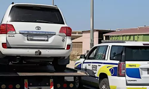 ലാൻഡ് ക്രൂയിസറിനെ പോലും ചുമ്മാ...വിട്ടില്ല; കുവൈറ്റിലെ ട്രാഫിക് പരിശോധന കടുപ്പിച്ച് അധികൃതർ; ഒരാഴ്ചയ്ക്കിടെ വിവിധ നിയമലംഘനങ്ങൾക്ക് 404 വാഹനങ്ങൾ പിടിച്ചെടുത്തു