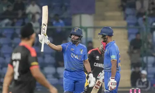 ജുനൈദ് സിദ്ദിഖിയുടെ ഫൈഫറിൽ കനേഡിയൻ പട തകർന്നു; ഒരറ്റത്ത് വിക്കറ്റ് കാത്ത് ആര്യാംശ് ശർമ്മ; ആറാം നമ്പറിൽ സൊഹൈബിന്റെ വെടിക്കെട്ട്; യുഎയുടേത് ലോകകപ്പിലെ രണ്ടാമത്തെ ജയം