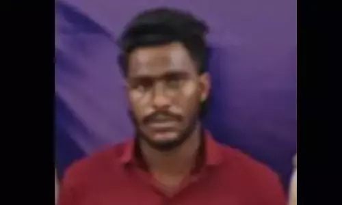 കണ്ണൂരില് വന്ദേഭാരതിന് കല്ലെറിഞ്ഞ കേസ്; പ്രതിയായ കണ്ണൂര് സിറ്റി സ്വദേശിയായ യുവാവ് അറസ്റ്റില് കണ്ണൂരില് വന്ദേഭാരതിന് കല്ലെറിഞ്ഞ കേസ്; പ്രതിയായ കണ്ണൂര് സിറ്റി സ്വദേശിയായ യുവാവ് അറസ്റ്റില്