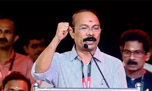 ശബരിമല ശ്രീ ധര്‍മ്മശാസ്താവാണെ സത്യം, വസ്തുതകള്‍ അതെന്നായാലും പുറത്ത് വരും; അതു വരെ ഇതൊക്കെ കണ്ടും കേട്ടും ദു:ഖഭാരത്തോടെ സഹിക്കുകയേ നിവൃത്തിയുള്ളു... സ്വാമിയേ ശരണമയ്യപ്പ; വിശദീകരണവുമായി പി എസ് പ്രശാന്ത്