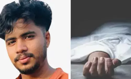 നിയന്ത്രണം വിട്ട് മറിഞ്ഞ സ്‌കൂട്ടർ ലോറിക്കടിയിലേക്ക് ഇടിച്ചു കയറി വൻ അപകടം; യുവാവിന് ദാരുണാന്ത്യം; ഒപ്പമുണ്ടായിരുന്ന ആൾക്ക് പരിക്ക്; സംഭവം പാലക്കാട്