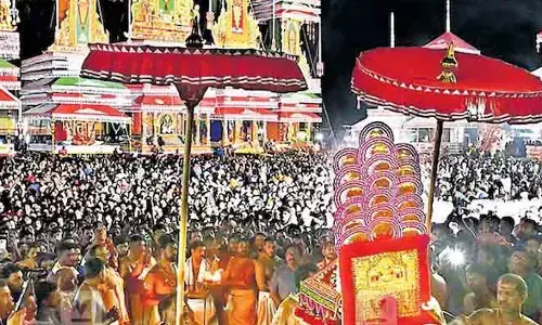 ഓണാട്ടുകരയില്‍ ഭരണിനാളുകള്‍ക്ക് തുടക്കം; കെട്ടുകാഴ്ചയൊരുക്കാന്‍ 13 കരകളും, ഭക്തിസാന്ദ്രമായി കുത്തിയോട്ടപ്പുരകള്‍; ചെട്ടികുളങ്ങരയില്‍ കുംഭ ഭരണി ആഘോഷം