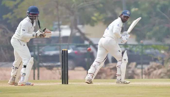 സി.കെ. നായിഡു ട്രോഫി: കേരളം - ഝാര്ഖണ്ഡ് മത്സരം സമനിലയില് സി.കെ. നായിഡു ട്രോഫി: കേരളം - ഝാര്ഖണ്ഡ് മത്സരം സമനിലയില്