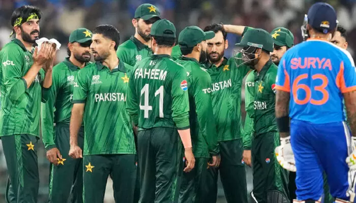 ബാബറിന്റെയും ഷഹീന്റെയും ലോകകപ്പ് സ്വപ്നങ്ങള് തീര്ന്നു? നമീബിയയ്ക്കെതിരെ സൂപ്പര് താരങ്ങള് പുറത്തേക്ക്; യുവതാരങ്ങള് കളിക്കും; ഇന്ത്യയോടേറ്റ നാണംകെട്ട തോല്വിയില് നടപടിയുമായി പിസിബി; നഖ്വിയുടെ കസേര തെറിക്കുമോ? പാക്ക് ക്രിക്കറ്റിനെ പിടിച്ചുലച്ച് ദേശീയ ദുരന്തം ബാബറിന്റെയും ഷഹീന്റെയും ലോകകപ്പ് സ്വപ്നങ്ങള് തീര്ന്നു? നമീബിയയ്ക്കെതിരെ സൂപ്പര് താരങ്ങള് പുറത്തേക്ക്; യുവതാരങ്ങള് കളിക്കും; ഇന്ത്യയോടേറ്റ നാണംകെട്ട തോല്വിയില് നടപടിയുമായി പിസിബി; നഖ്വിയുടെ കസേര തെറിക്കുമോ? പാക്ക് ക്രിക്കറ്റിനെ പിടിച്ചുലച്ച് ദേശീയ ദുരന്തം