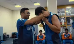 ബാറ്റിങ് വെടിക്കെട്ടുമായി ഇഷാന് കളിയിലെ താരമായി; പന്തുകൊണ്ട് തിളങ്ങിയത് ഹാര്ദ്ദികും; എന്നാല് ഡ്രസ്സിംഗ് റൂമില് എത്തിയപ്പോള് ഇന്ത്യയുടെ ഇംപാക്ട് പ്ലേയറായത് ശിവം ദുബെ; ഫിനിഷിംഗിലെ മികവും ഫീല്ഡിംഗും എടുത്തുപറഞ്ഞ് ടീം ഫിസിയോ ബാറ്റിങ് വെടിക്കെട്ടുമായി ഇഷാന് കളിയിലെ താരമായി; പന്തുകൊണ്ട് തിളങ്ങിയത് ഹാര്ദ്ദികും; എന്നാല് ഡ്രസ്സിംഗ് റൂമില് എത്തിയപ്പോള് ഇന്ത്യയുടെ ഇംപാക്ട് പ്ലേയറായത് ശിവം ദുബെ; ഫിനിഷിംഗിലെ മികവും ഫീല്ഡിംഗും എടുത്തുപറഞ്ഞ് ടീം ഫിസിയോ